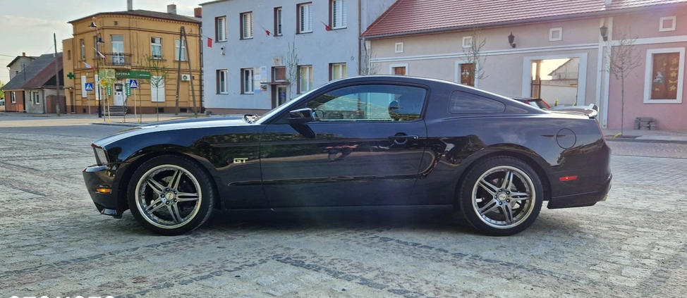 Ford Mustang cena 64500 przebieg: 189750, rok produkcji 2010 z Pyzdry małe 137